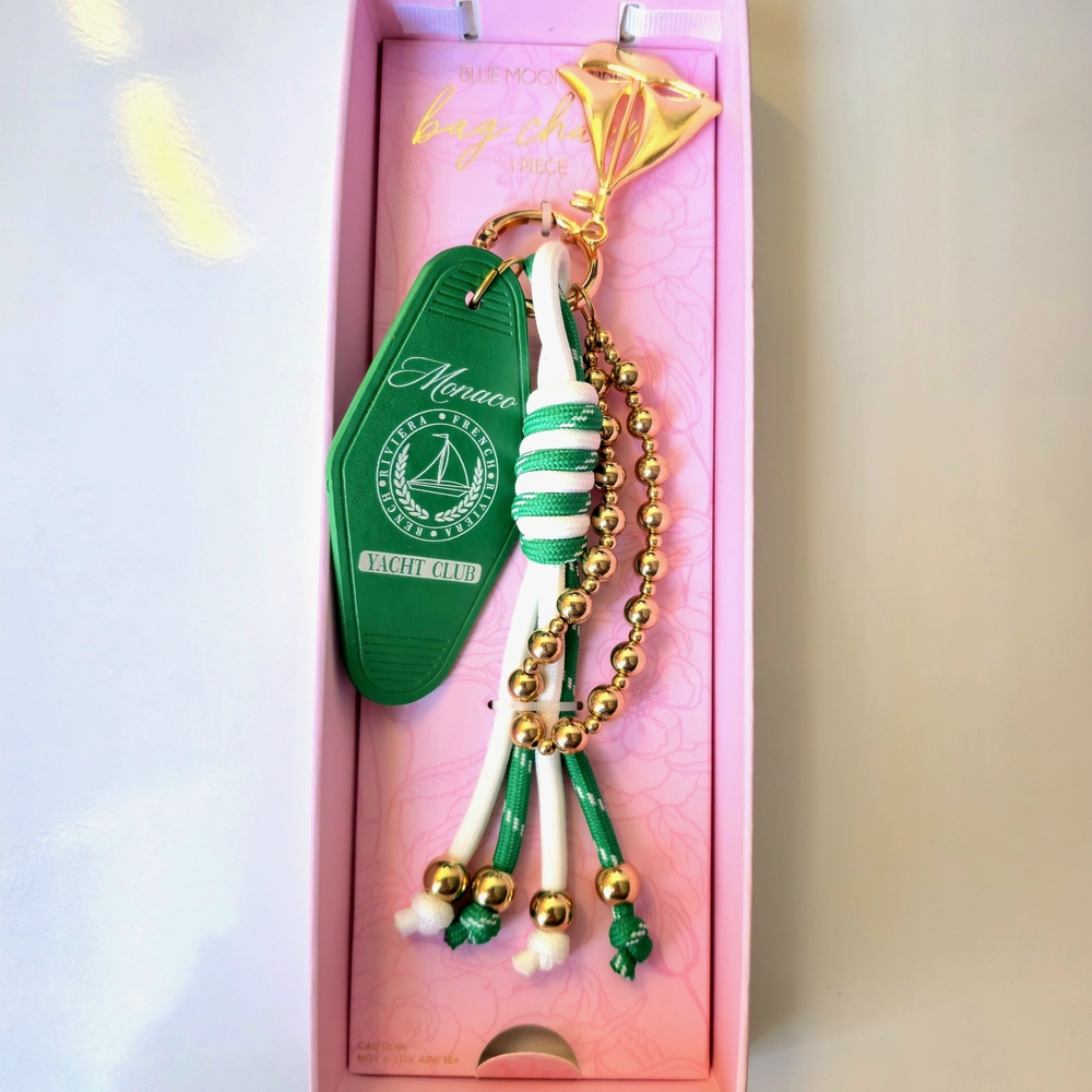 Elegant Green and‎ Gold Keychain